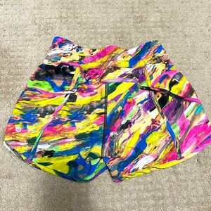 Sz 4 lululemon shorts
